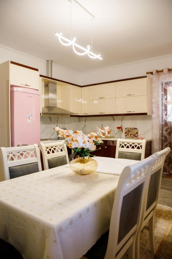 The Luxe Apartments Гирокастра Экстерьер фото